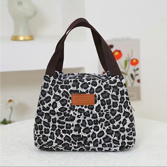 Handbags - Trendy White Leopard Print Versatile Lunch Bag